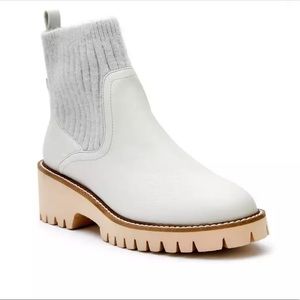 Coconuts by Matisse Joyce Lugged Boots Sz 9